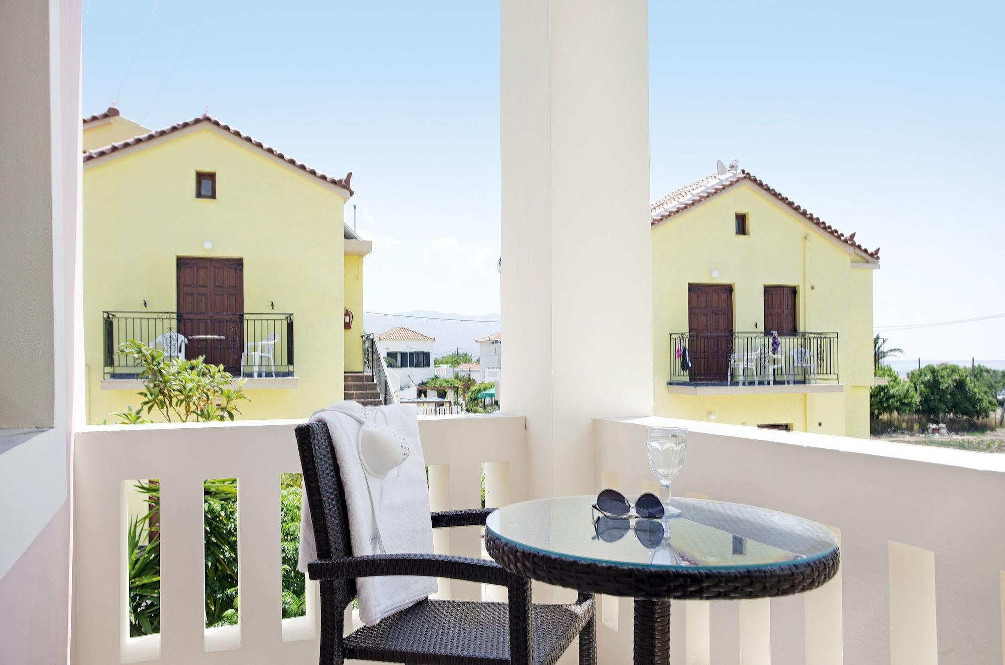 Aphrodite Samos Suites Marathókampos Exterior photo