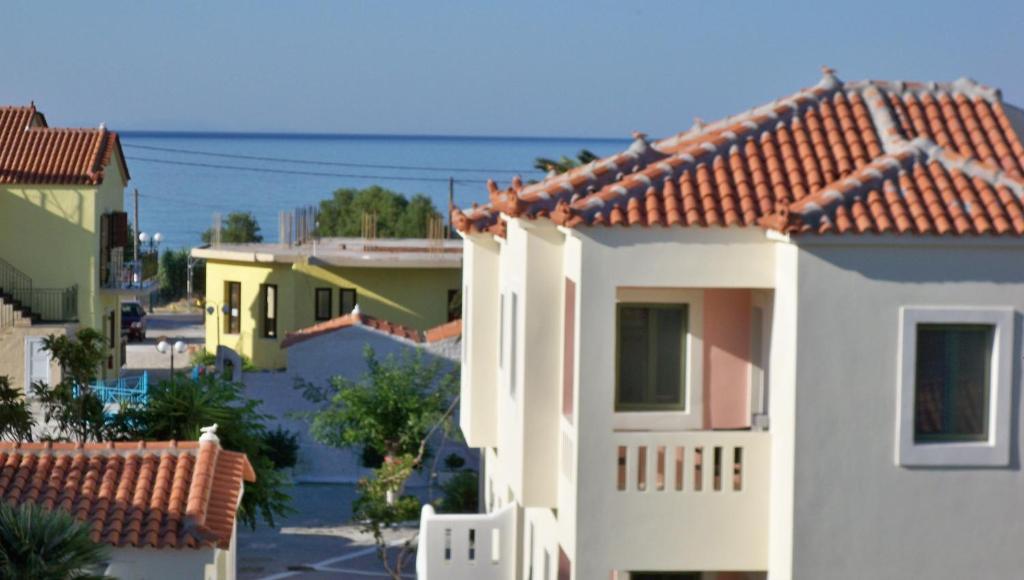 Aphrodite Samos Suites Marathókampos Room photo