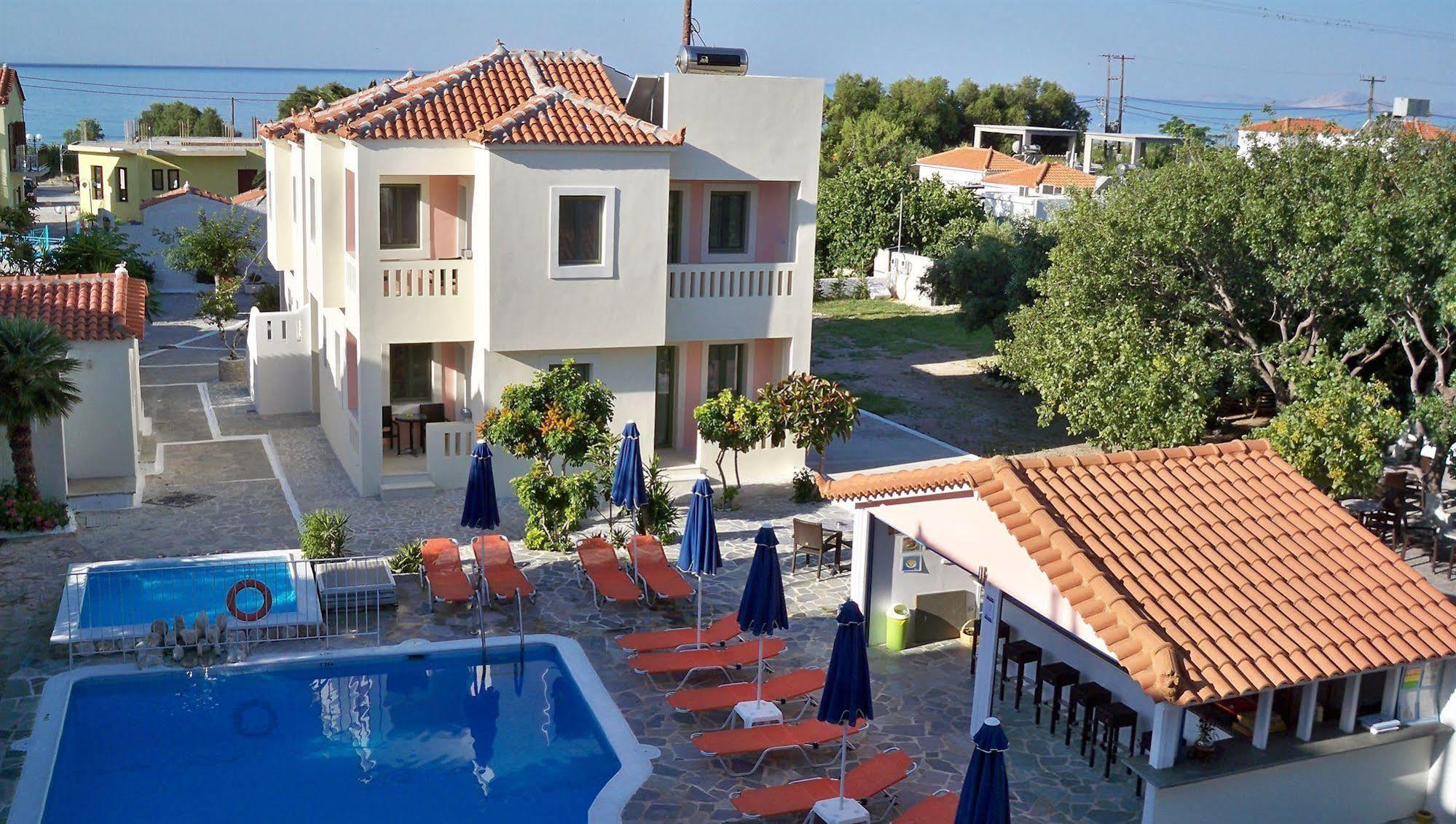 Aphrodite Samos Suites Marathókampos Exterior photo