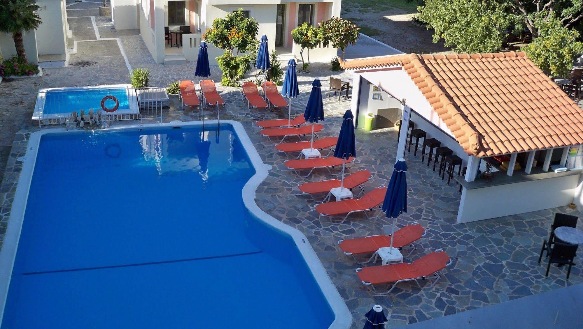 Aphrodite Samos Suites Marathókampos Exterior photo