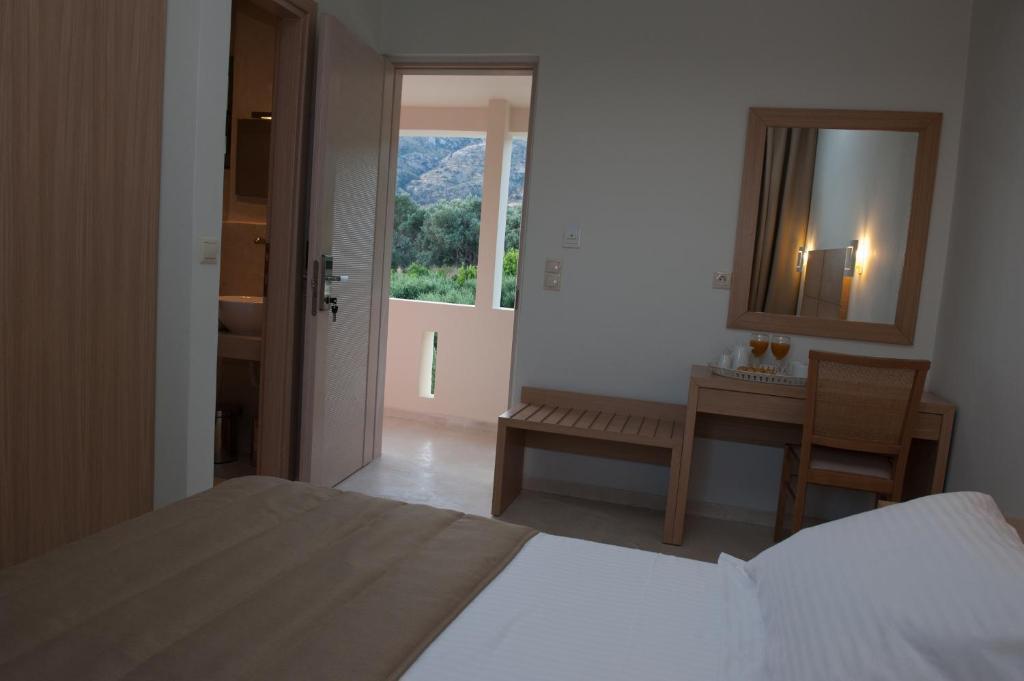 Aphrodite Samos Suites Marathókampos Room photo