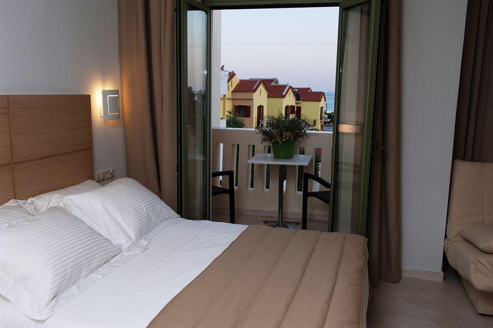 Aphrodite Samos Suites Marathókampos Exterior photo